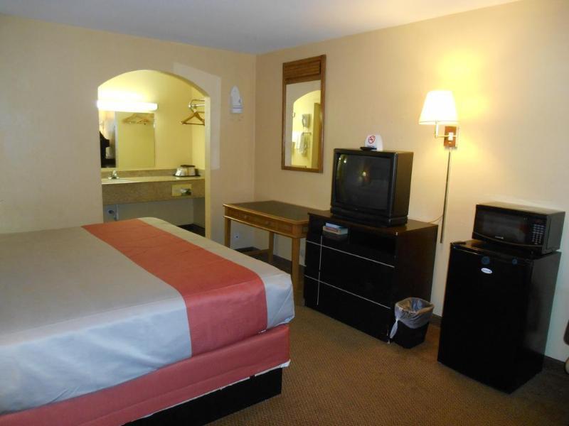Motel 6 San Antonio Tx I10 West Екстериор снимка