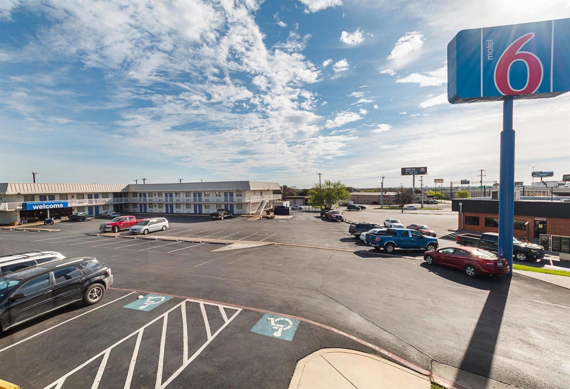 Motel 6 San Antonio Tx I10 West Екстериор снимка