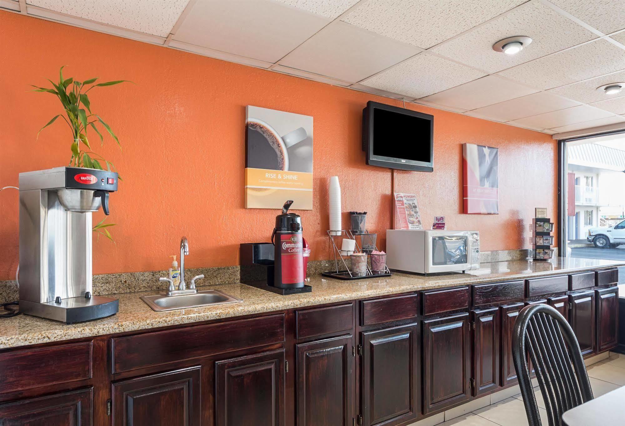 Motel 6 San Antonio Tx I10 West Екстериор снимка