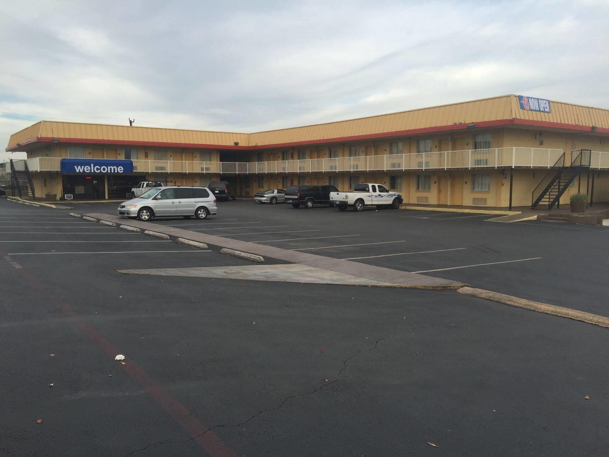 Motel 6 San Antonio Tx I10 West Екстериор снимка