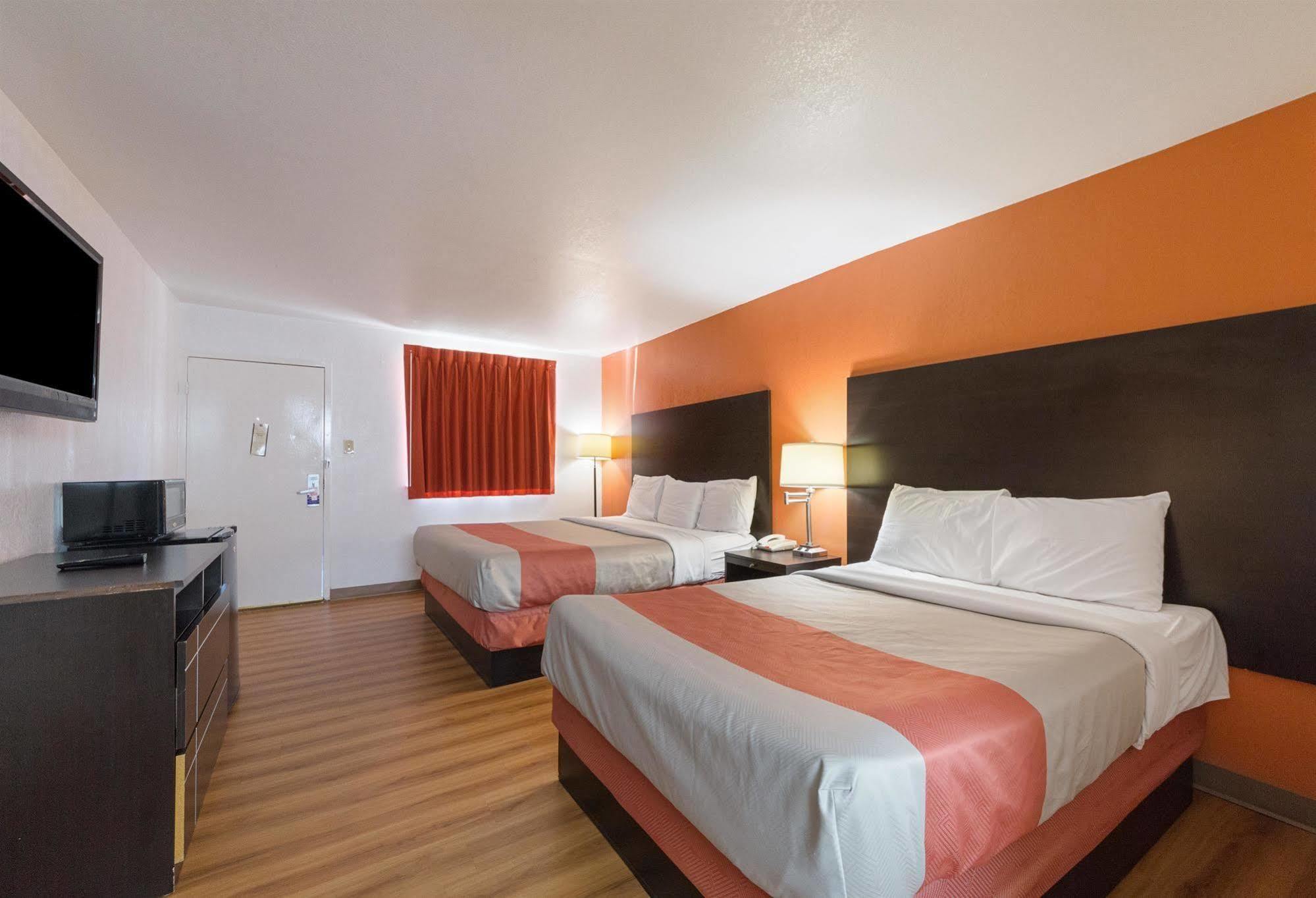 Motel 6 San Antonio Tx I10 West Екстериор снимка